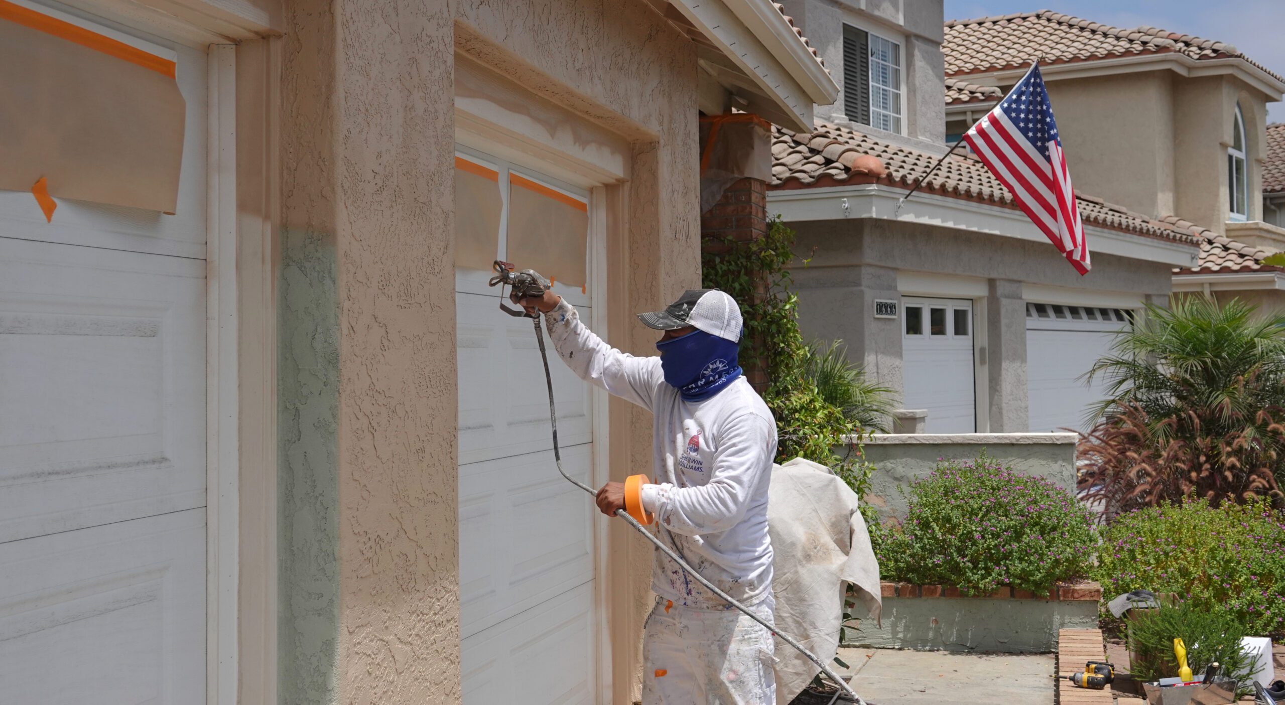 Field Service Software: Cost-Saving Benefits for Professional Painters